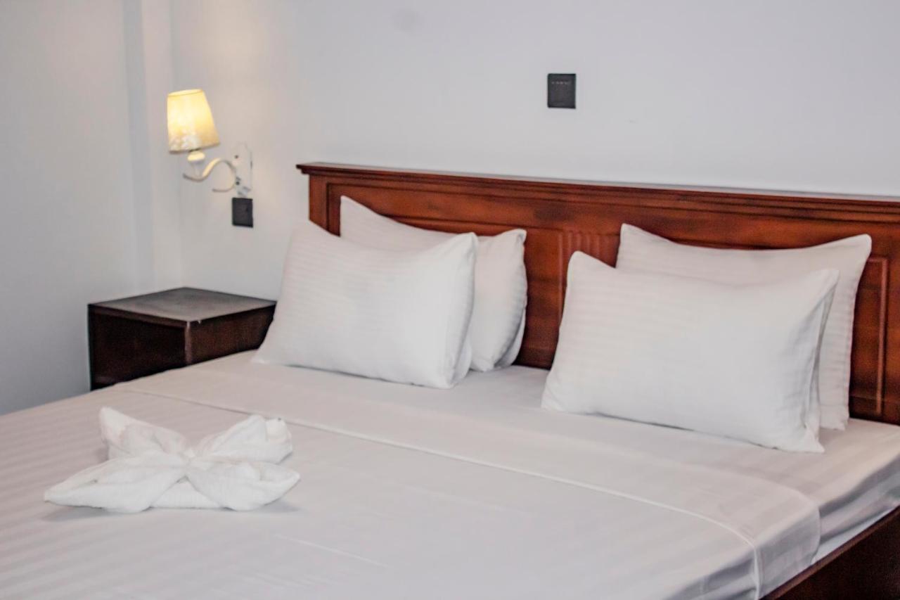 Surf & Party Weligama Hostel Luaran gambar