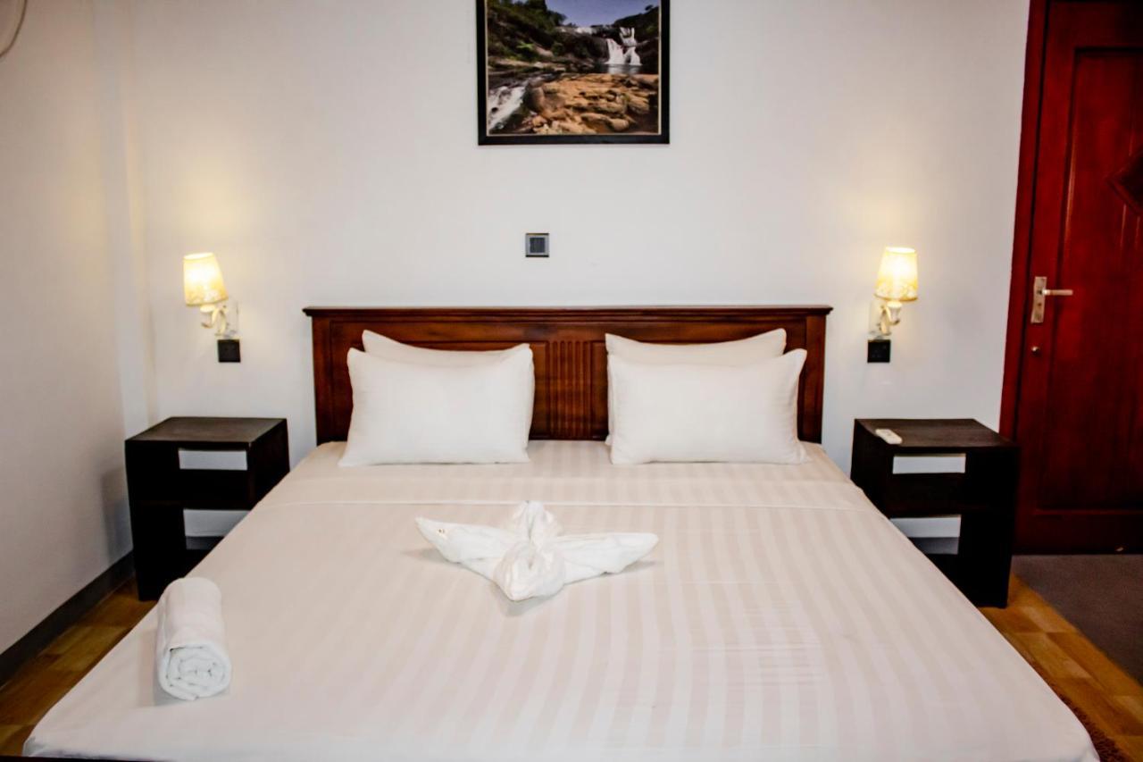 Surf & Party Weligama Hostel Luaran gambar