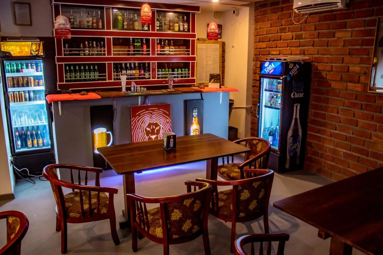 Surf & Party Weligama Hostel Luaran gambar