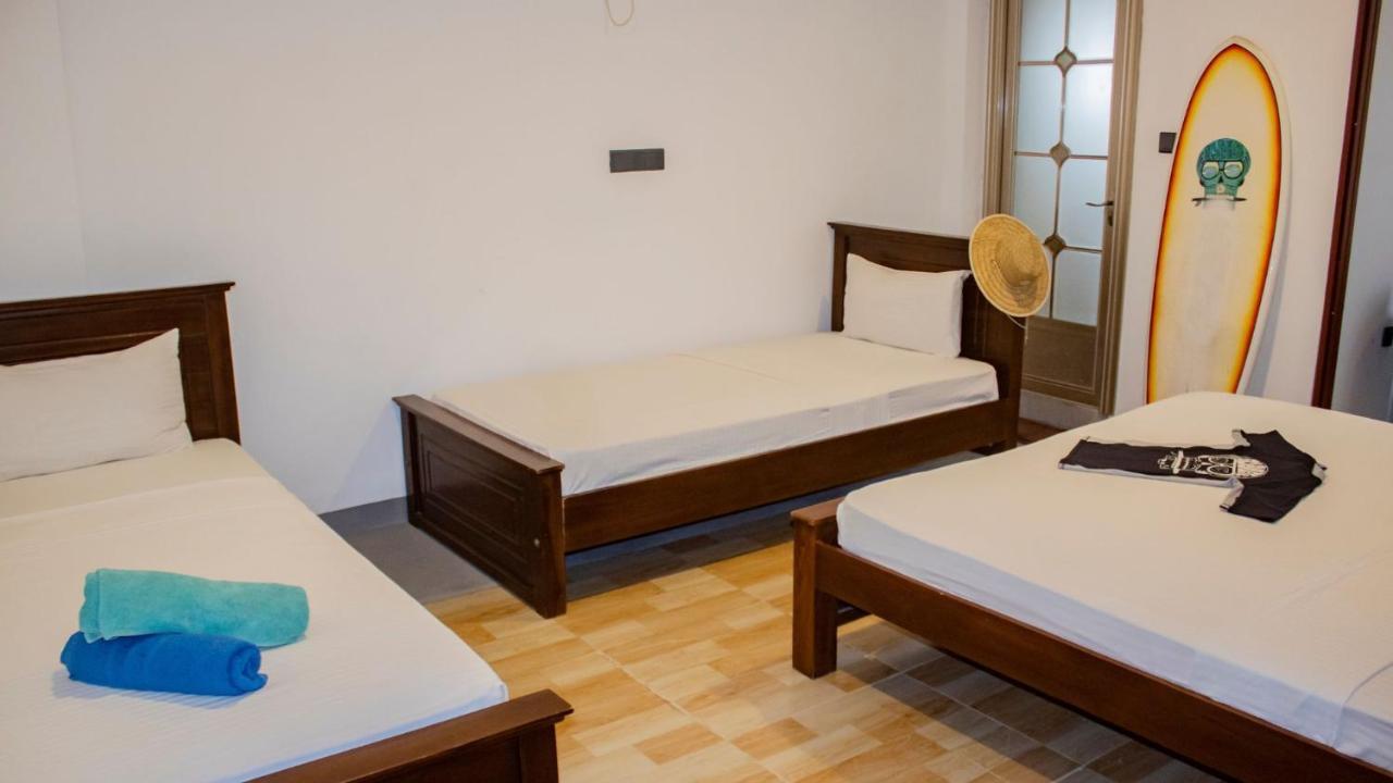Surf & Party Weligama Hostel Luaran gambar