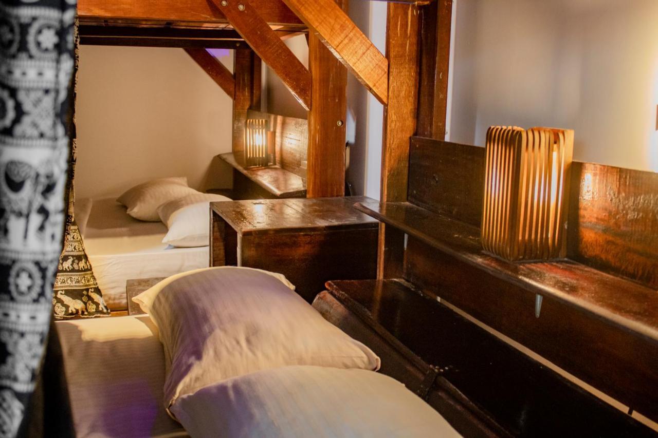 Surf & Party Weligama Hostel Luaran gambar