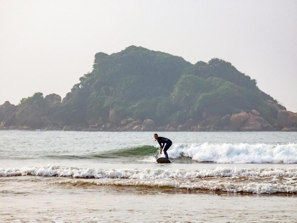Surf & Party Weligama Hostel Luaran gambar
