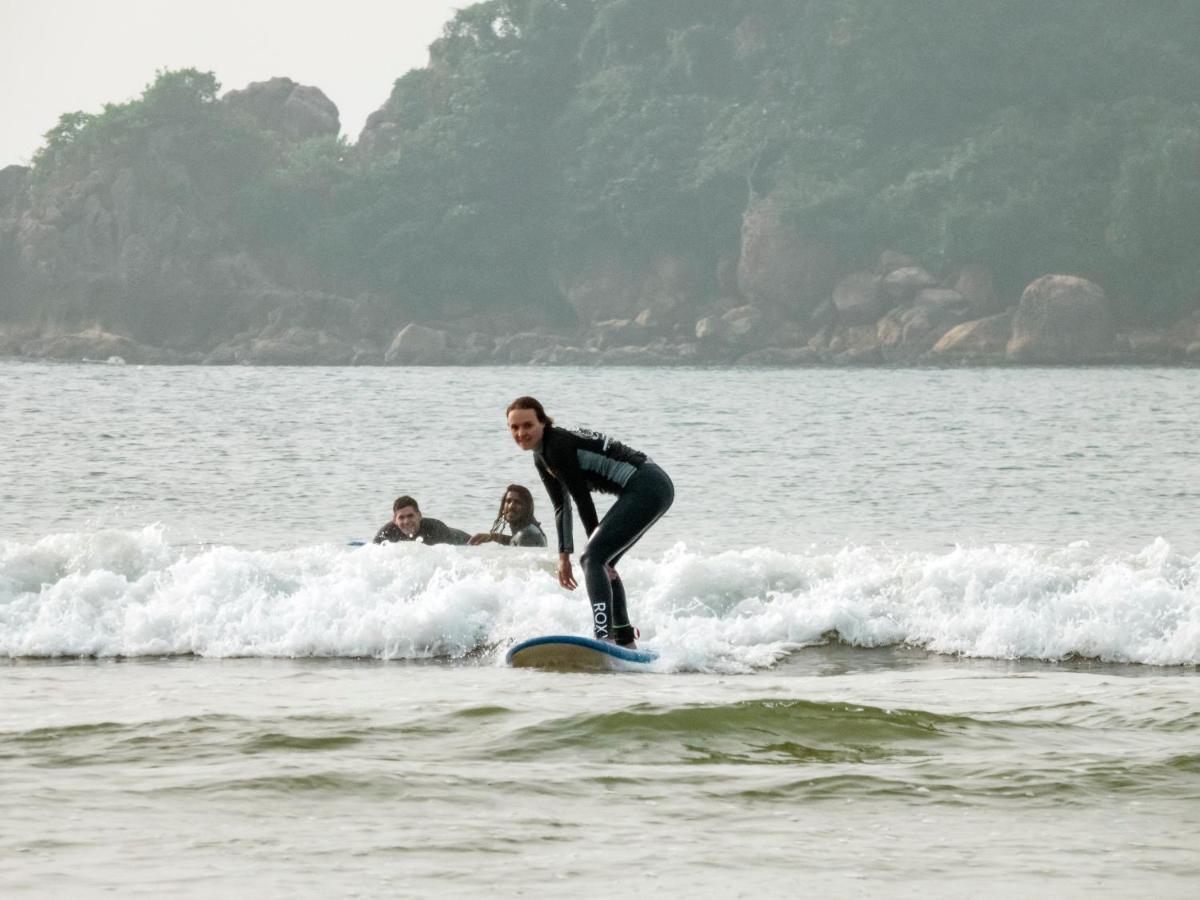 Surf & Party Weligama Hostel Luaran gambar