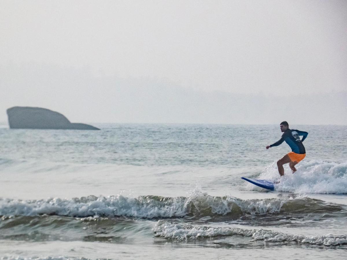 Surf & Party Weligama Hostel Luaran gambar