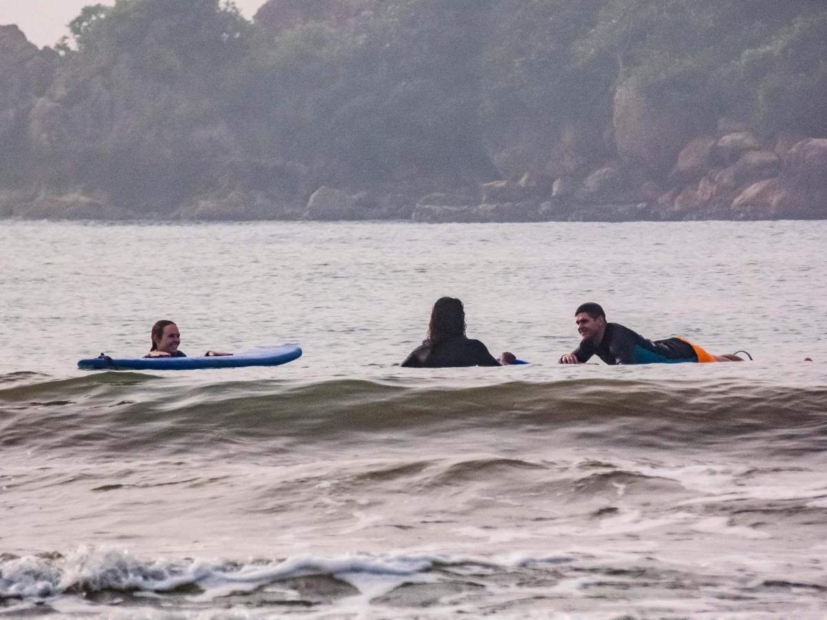 Surf & Party Weligama Hostel Luaran gambar