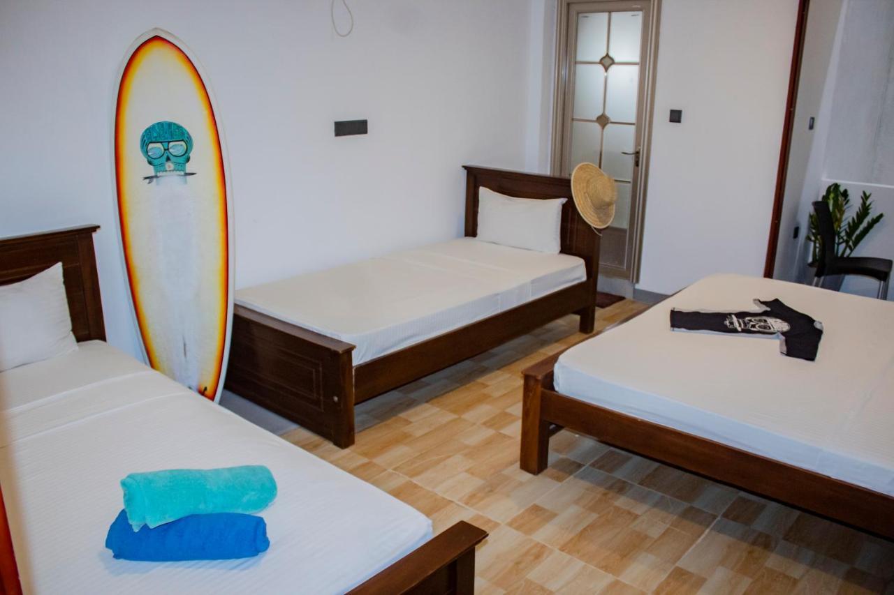 Surf & Party Weligama Hostel Luaran gambar