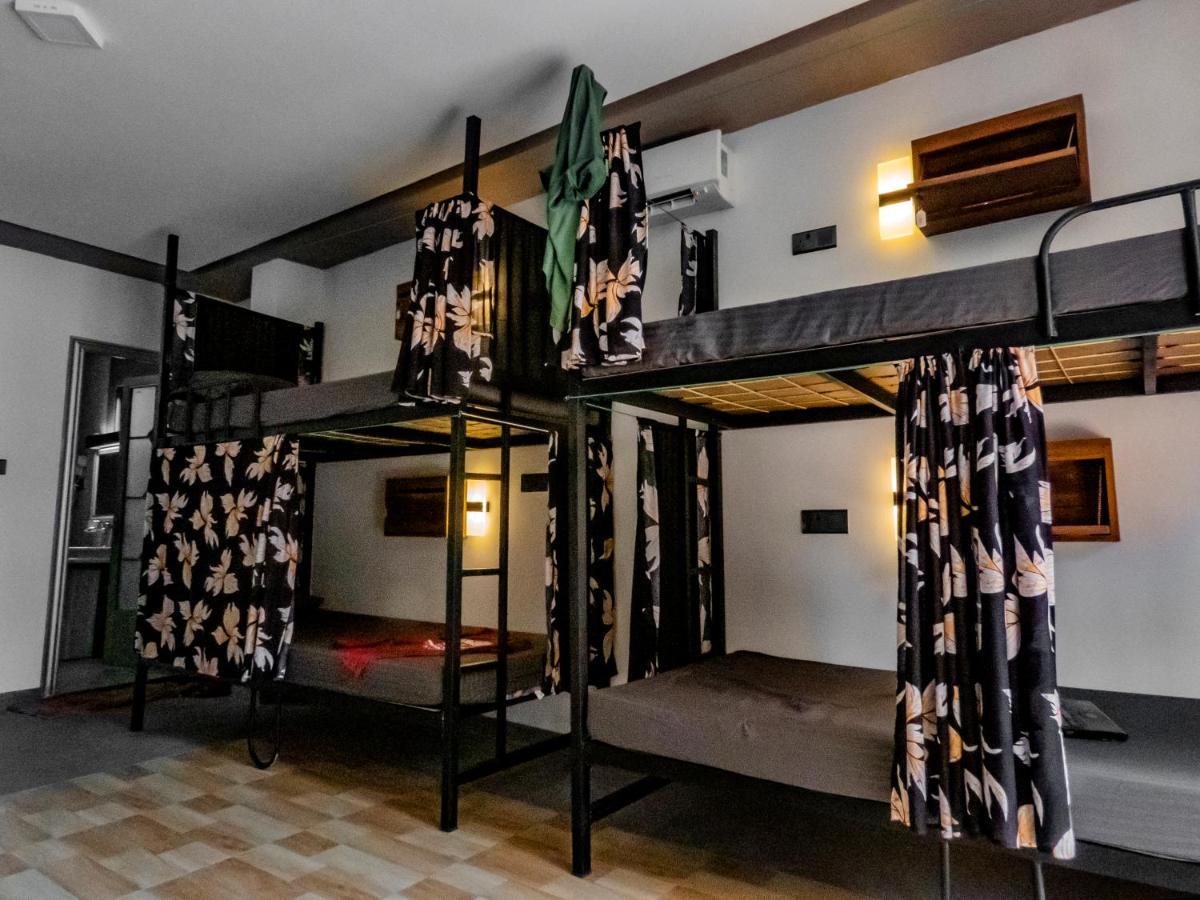 Surf & Party Weligama Hostel Luaran gambar