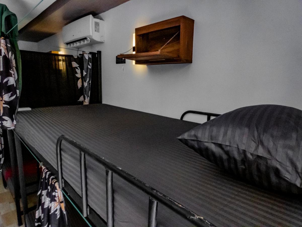 Surf & Party Weligama Hostel Luaran gambar