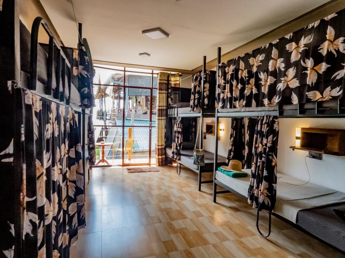 Surf & Party Weligama Hostel Luaran gambar